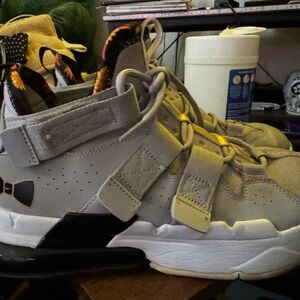 Nike Gray and Black Sneakers Modern Design